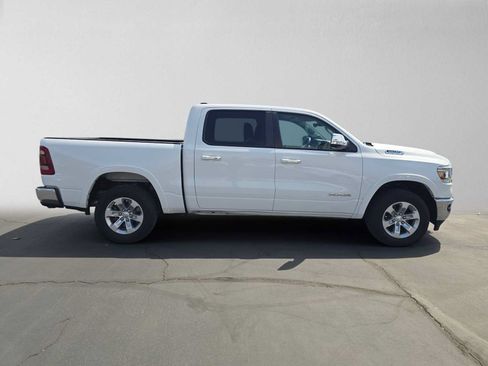 Used 2022 RAM 1500 Laramie AWD/4WD image 2