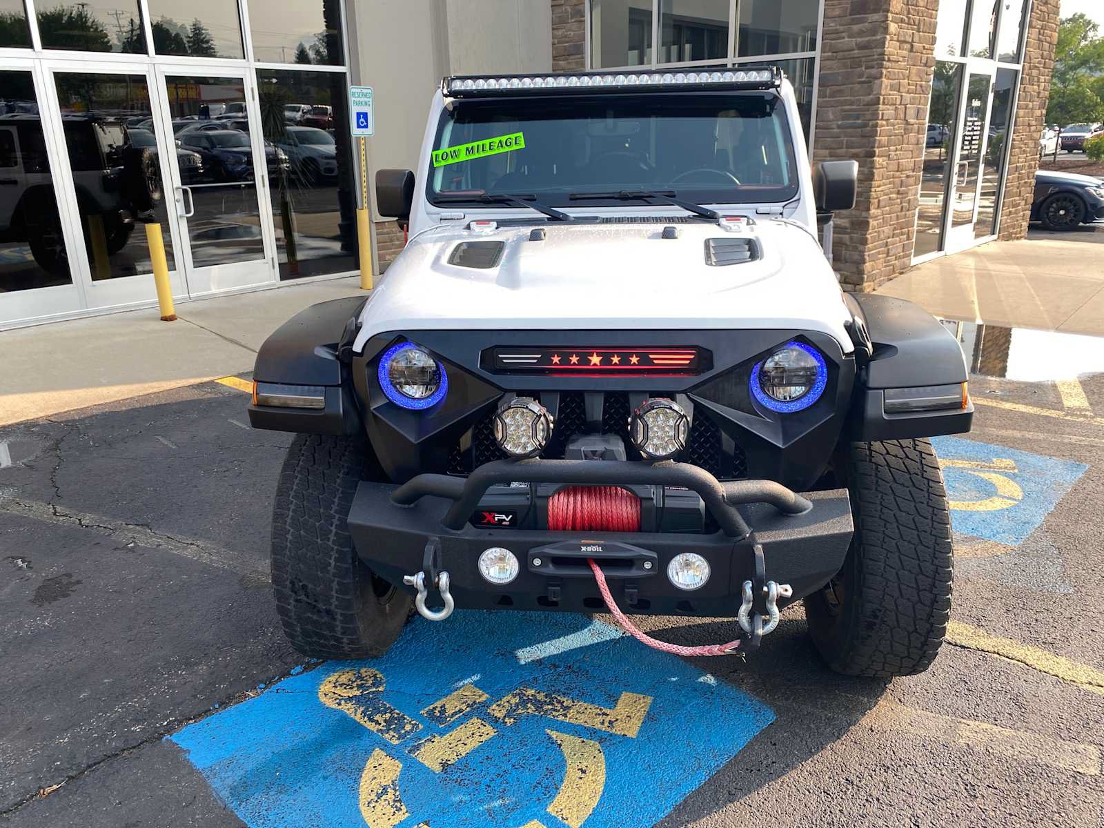 Used 2020 Jeep Wrangler Unlimited Rubicon w/ Dual Top Group AWD/4WD image 11