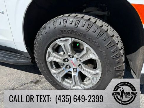 Used 2024 GMC Yukon XL SLE w/ Max Trailering Package AWD/4WD image 9