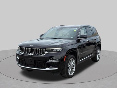 Used 2023 Jeep Grand Cherokee Summit AWD/4WD image 11