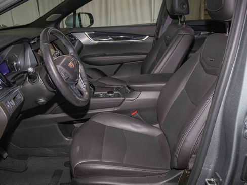 Used 2023 Cadillac XT5 Premium Luxury image 18