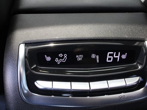 Used 2022 Cadillac XT6 Sport w/ Technology Package AWD/4WD image 57