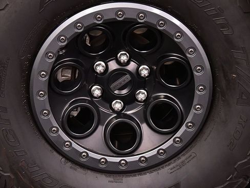Used 2025 Ford F150 Raptor AWD/4WD image 9