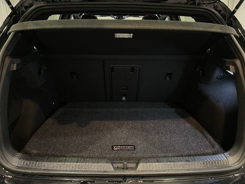 Used 2024 Volkswagen GTI SE image 27