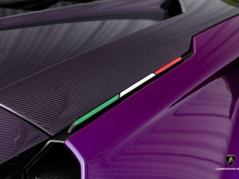 Used 2020 Lamborghini Sian Coupe image 18