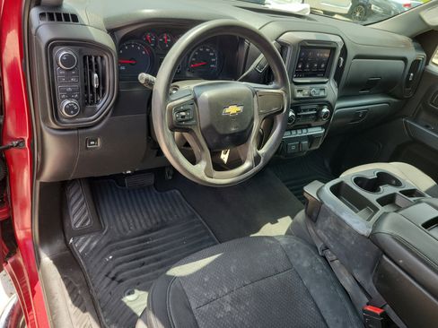 Used 2020 Chevrolet Silverado 1500 Custom w/ Custom Value Package AWD/4WD image 12