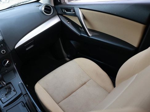 Used 2012 MAZDA MAZDA3 i Touring FWD image 22