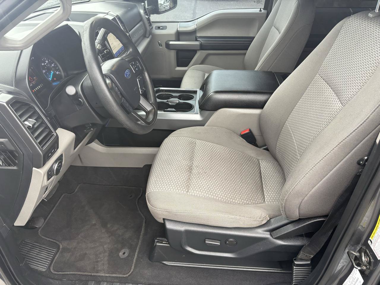 Used 2021 Ford F250 XLT w/ XLT Premium Package AWD/4WD image 12