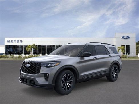 New 2025 Ford Explorer ST-Line image 1