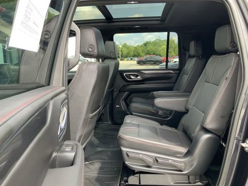 Used 2023 Chevrolet Suburban RST w/ Luxury Package image 20