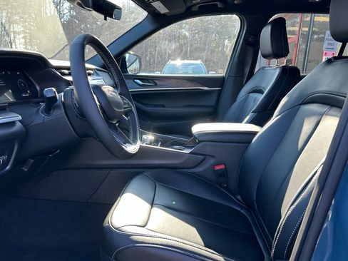 New 2026 Jeep Grand Cherokee Limited image 14