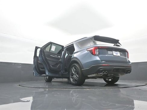 New 2026 Ford Explorer ST w/ Sun And Sound Package image 37