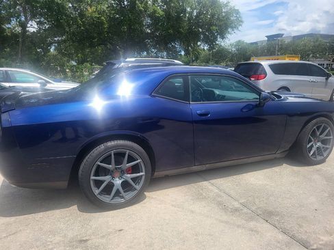 Used 2013 Dodge Challenger R/T RWD image 22