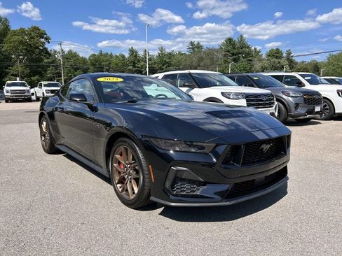 Used 2025 Ford Mustang GT Premium RWD image 1