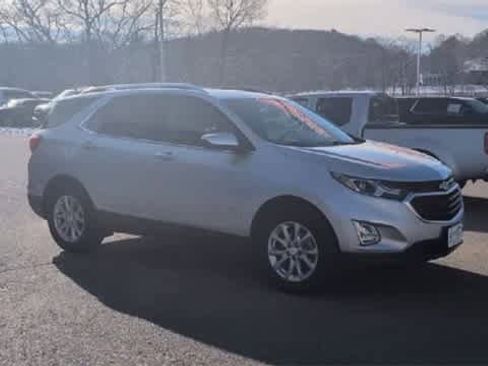 Certified 2020 Chevrolet Equinox LT image 2