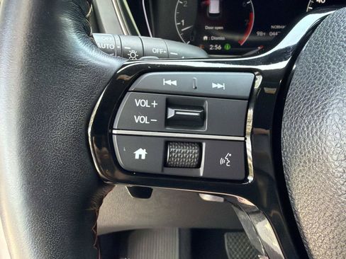 Used 2024 Honda Pilot TrailSport image 29