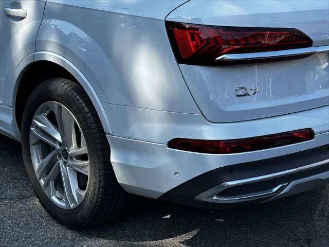 Used 2023 Audi Q7 3.0T Premium w/ Convenience Package AWD/4WD image 10