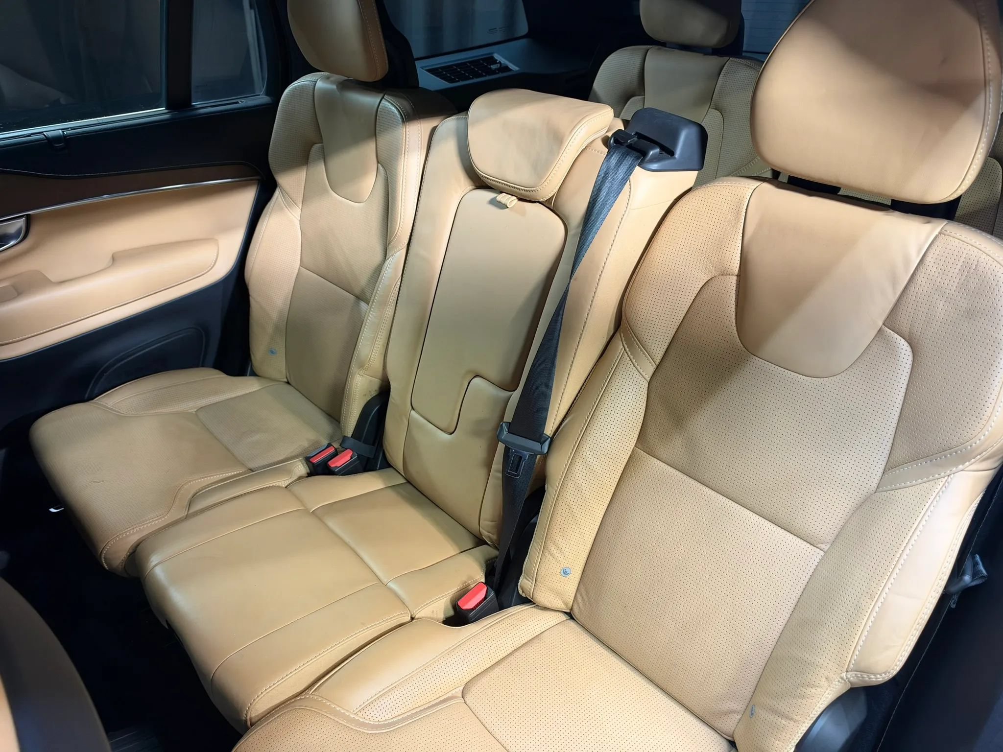 Used 2018 Volvo XC90 T8 Inscription w/ Convenience Package AWD/4WD image 24