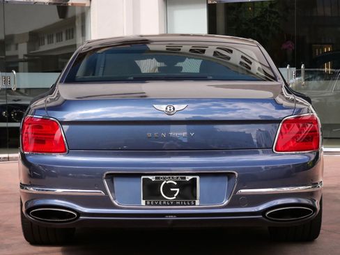 Used 2021 Bentley Flying Spur W12 AWD/4WD image 7
