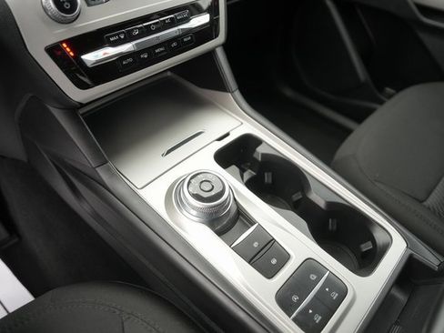 Certified 2023 Ford Explorer XLT image 27