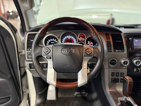 Used 2016 Toyota Sequoia Platinum AWD/4WD image 13