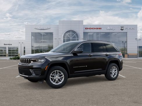 New 2025 Jeep Grand Cherokee Laredo X w/ Luxury Tech Group I image 3