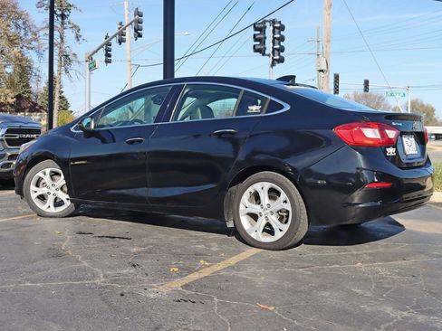 Used 2016 Chevrolet Cruze Premier image 10