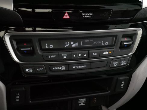 Used 2018 Honda Ridgeline RTL-E image 23