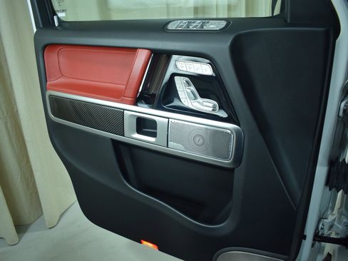 Used 2023 Mercedes-Benz G 63 AMG 4MATIC image 35