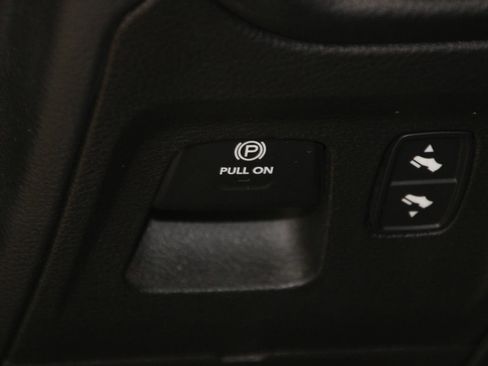 Used 2021 RAM 1500 Big Horn image 14