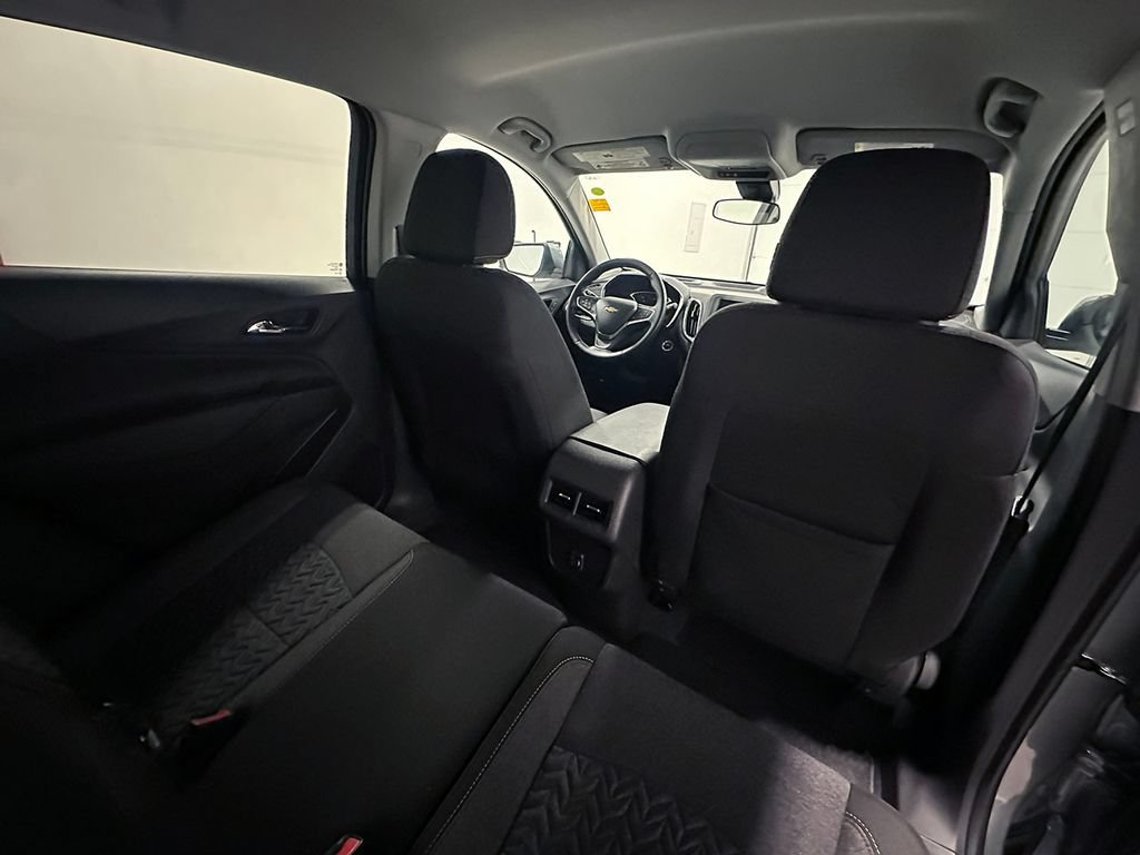 Used 2024 Chevrolet Equinox LT FWD image 25