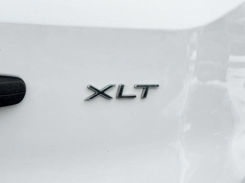 Used 2021 Ford Transit 350 XLT image 16