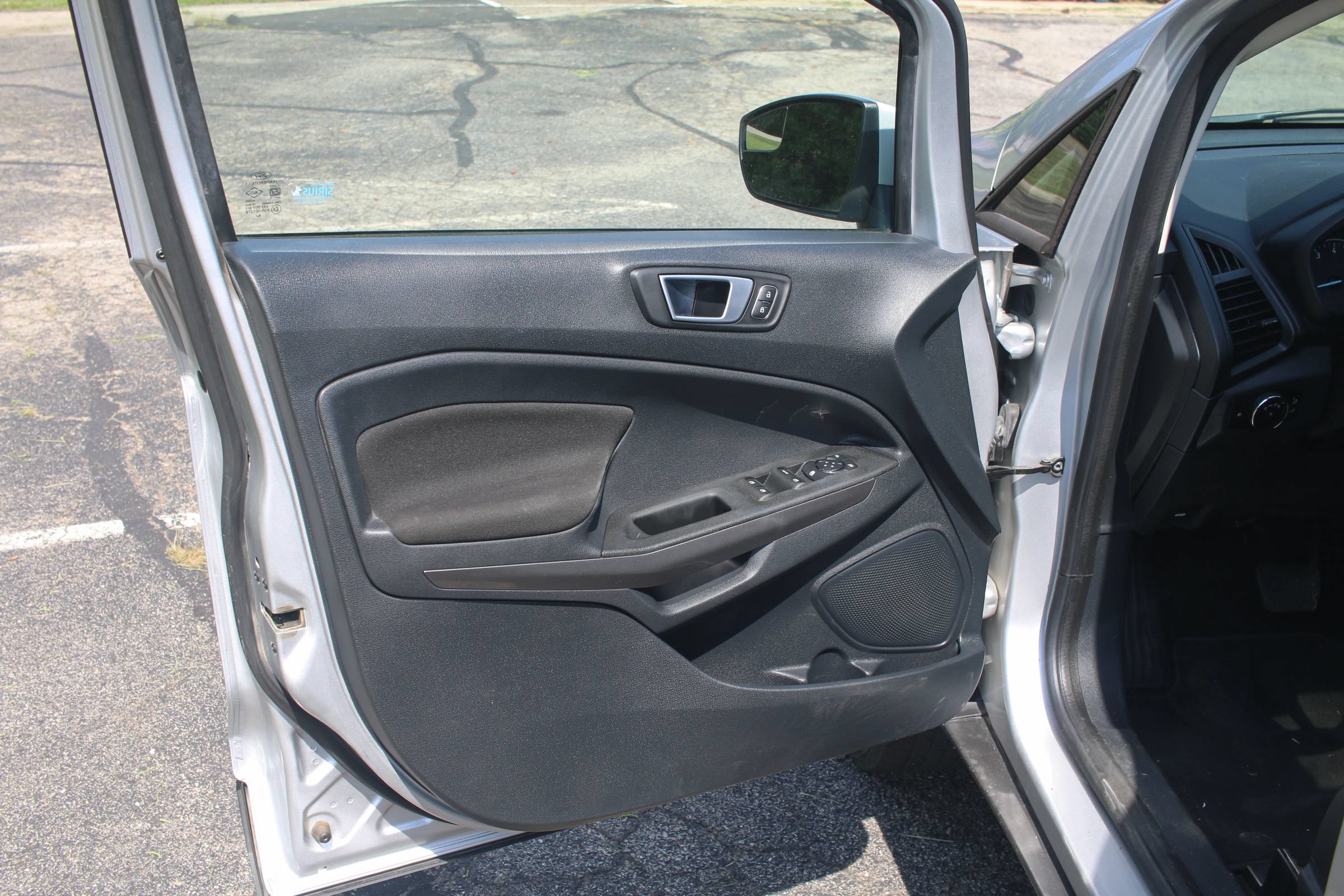 Used 2019 Ford EcoSport SE AWD/4WD image 12