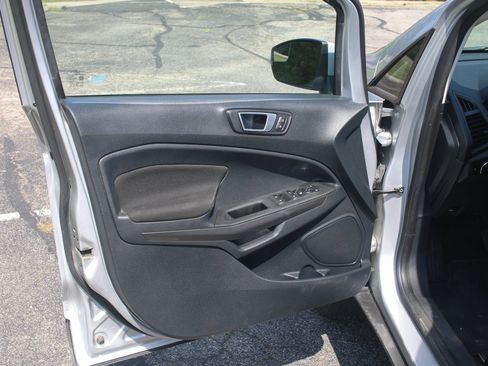 Used 2019 Ford EcoSport SE AWD/4WD image 12