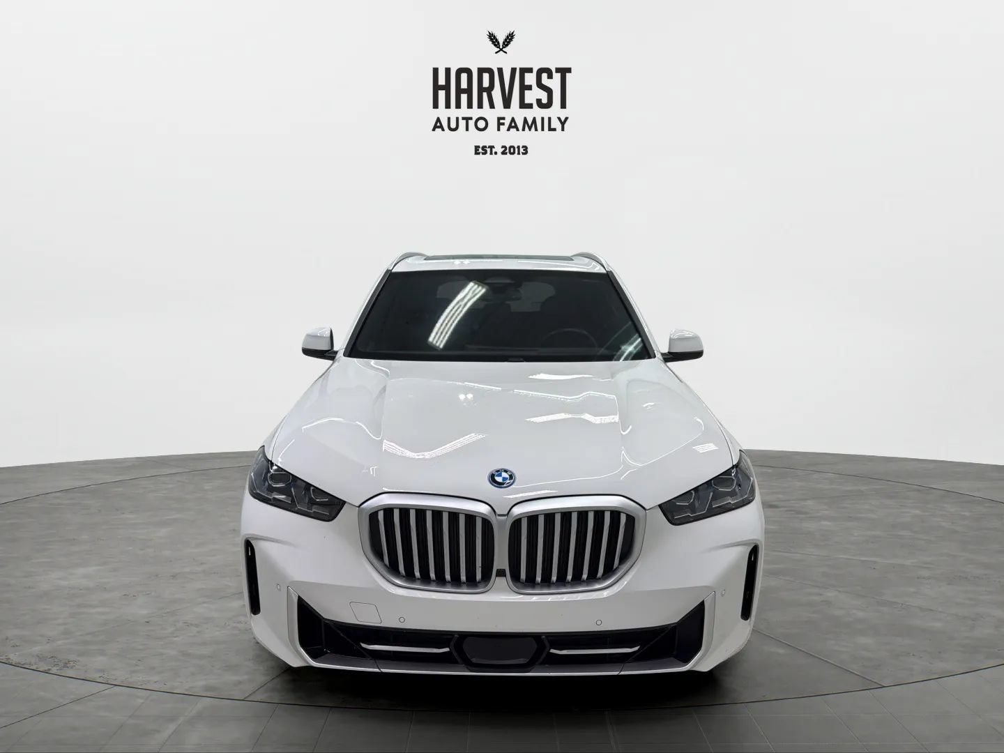 Used 2025 BMW X5 xDrive50e AWD/4WD image 11
