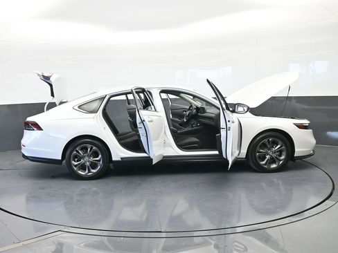 Used 2023 Honda Accord EX image 73