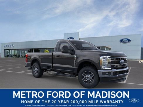 New 2025 Ford F350 XLT w/ 360-Degree Camera Package AWD/4WD image 8