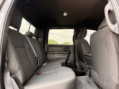 Used 2024 RAM 3500 Tradesman w/ Chrome Appearance Group AWD/4WD image 21