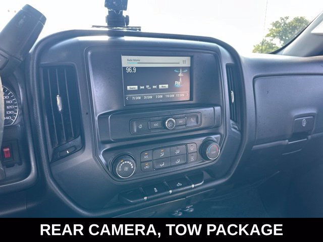 Used 2018 Chevrolet Silverado 1500 Custom w/ Custom Value Package AWD/4WD image 2