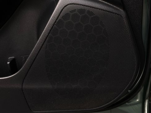 Used 2018 Subaru Forester 2.5i Limited image 32