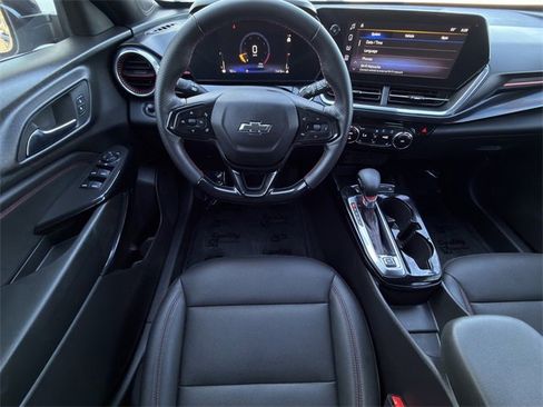 Certified 2025 Chevrolet Trax RS w/ Driver Confidence Package image 10