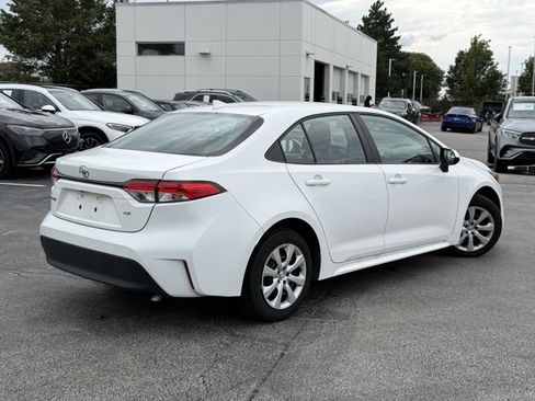 Used 2025 Toyota Corolla LE FWD image 5