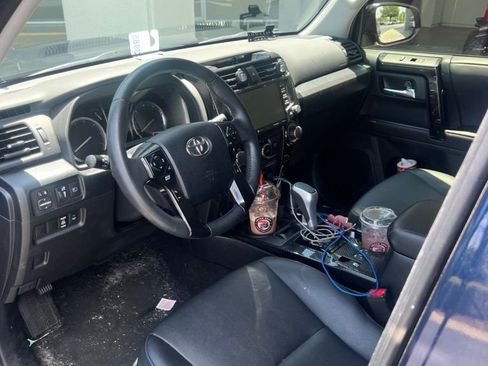 Used 2022 Toyota 4Runner TRD Off-Road Premium w/ Moonroof Package AWD/4WD image 7