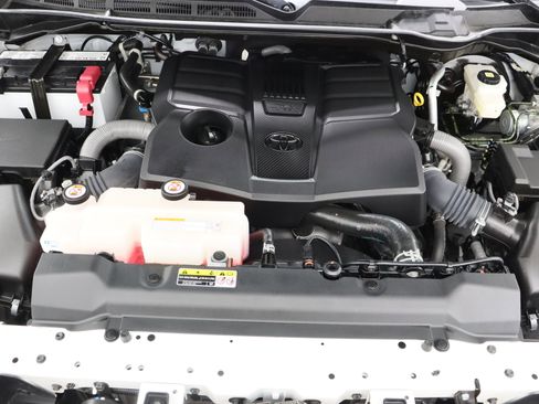 Used 2024 Toyota Tundra SR5 image 39