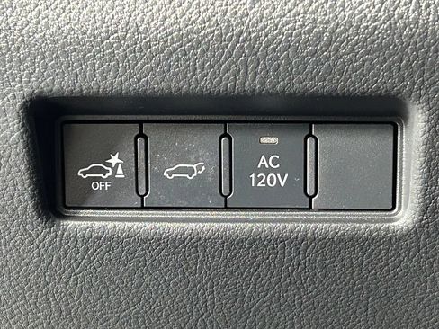 Used 2025 Lexus GX 550 w/ Cold Area Package AWD/4WD image 35