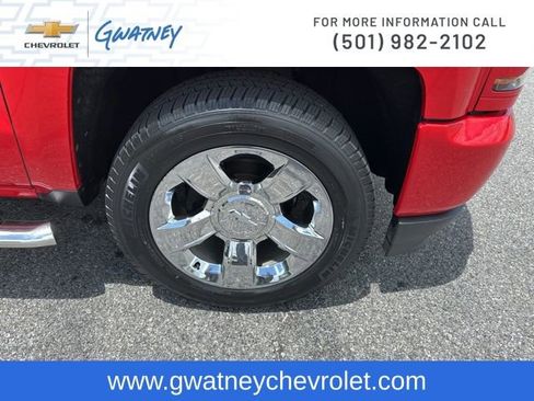 Used 2018 Chevrolet Silverado 1500 Custom w/ Custom Value Package RWD image 12