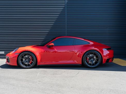 Used 2020 Porsche 911 Carrera S w/ Sport Package RWD image 2