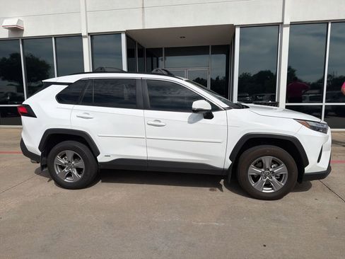 Used 2023 Toyota RAV4 XLE w/ Convenience Package AWD/4WD image 5