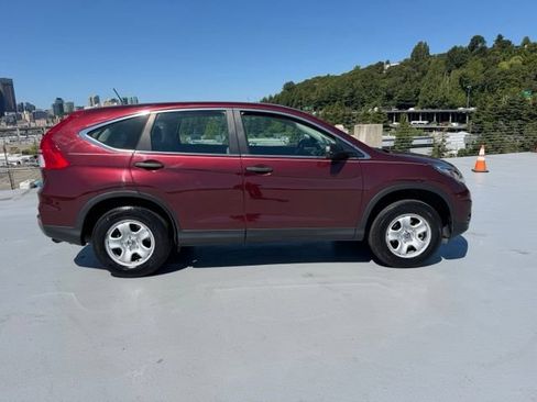 Used 2015 Honda CR-V LX image 2