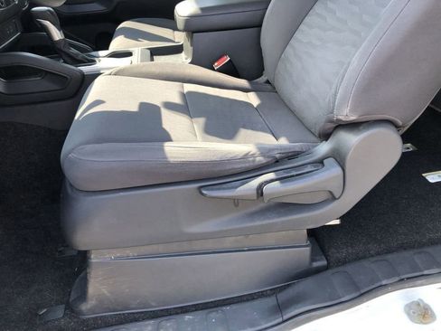 Used 2022 Nissan Frontier S RWD image 22
